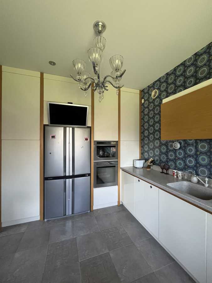 Оренда будинку 200 м², Прорізна, 18