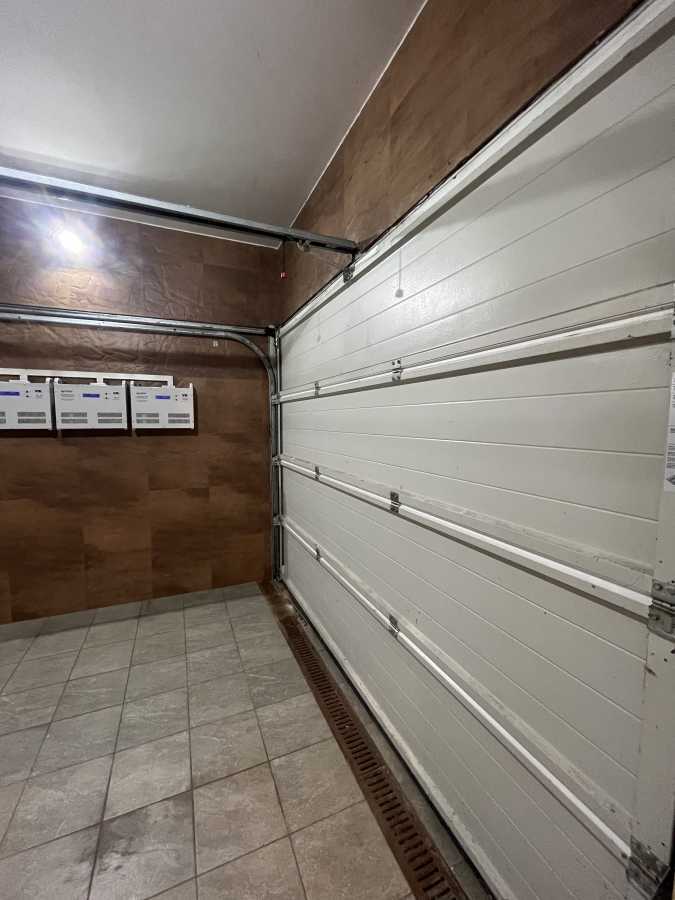 Оренда будинку 200 м², Прорізна, 18