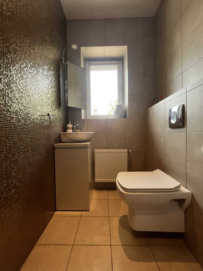 Оренда будинку 200 м², Прорізна, 18