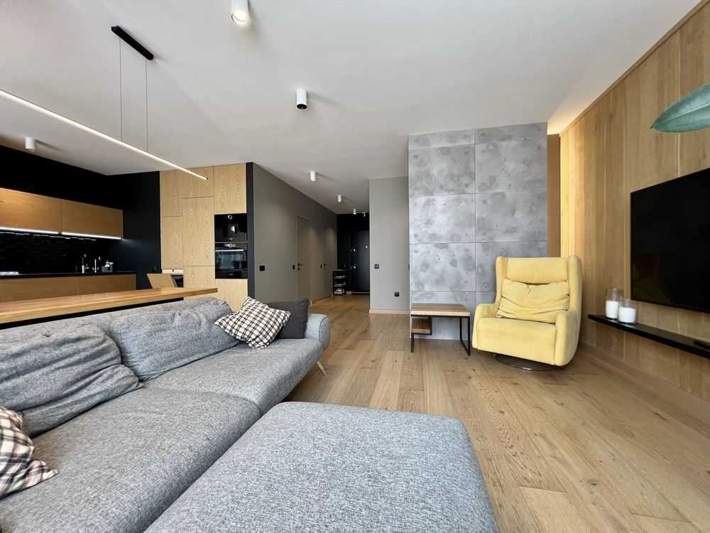 Продаж 3-кімнатної квартири 94 м², Моторний пров., 9А