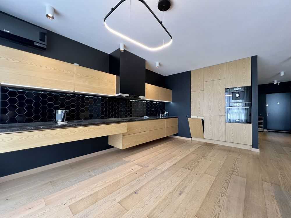 Продаж 3-кімнатної квартири 94 м², Моторний пров., 9А