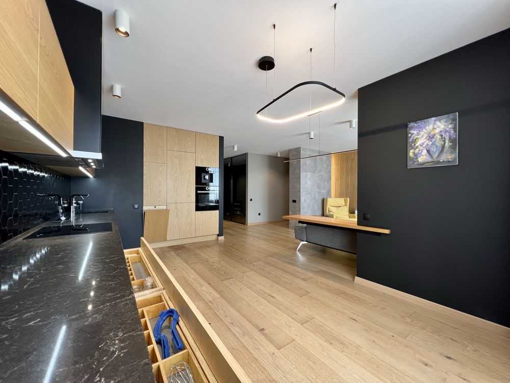 Продаж 3-кімнатної квартири 94 м², Моторний пров., 9А