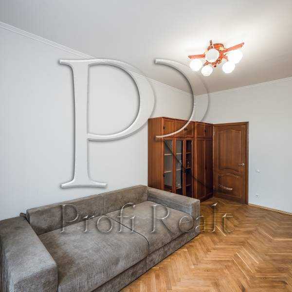 Продажа 2-комнатной квартиры 55 м², Питерская ул., 14