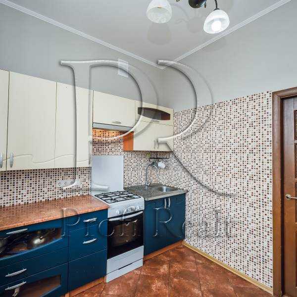 Продажа 2-комнатной квартиры 55 м², Питерская ул., 14