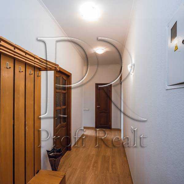 Продажа 2-комнатной квартиры 55 м², Питерская ул., 14