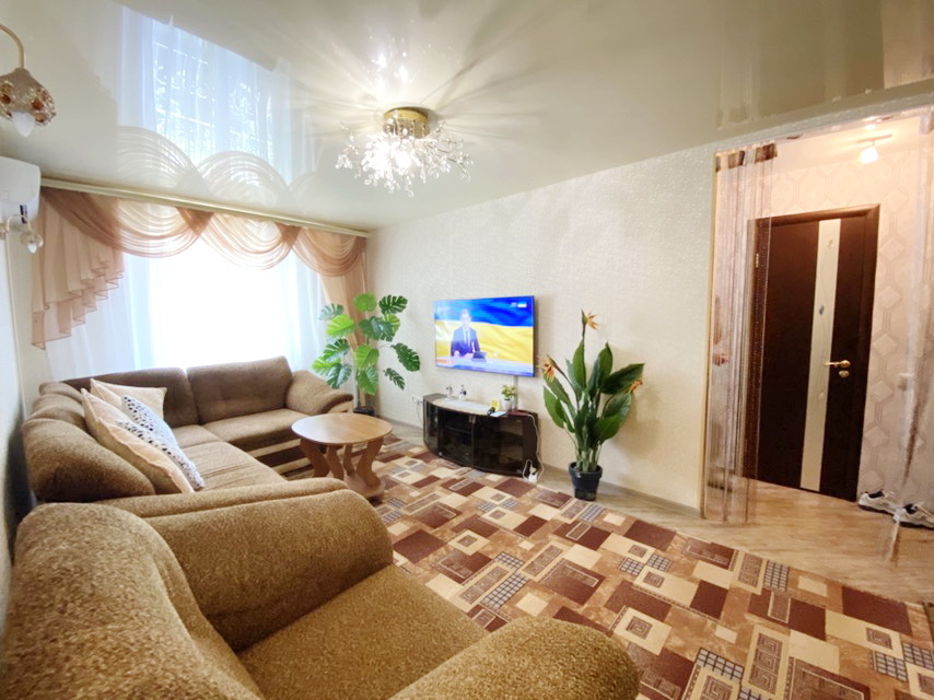 Продажа 3-комнатной квартиры 62 м², Киевская ул.