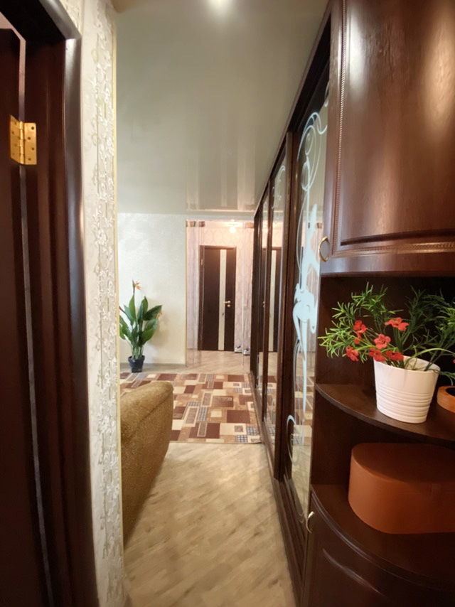 Продажа 3-комнатной квартиры 62 м², Киевская ул.