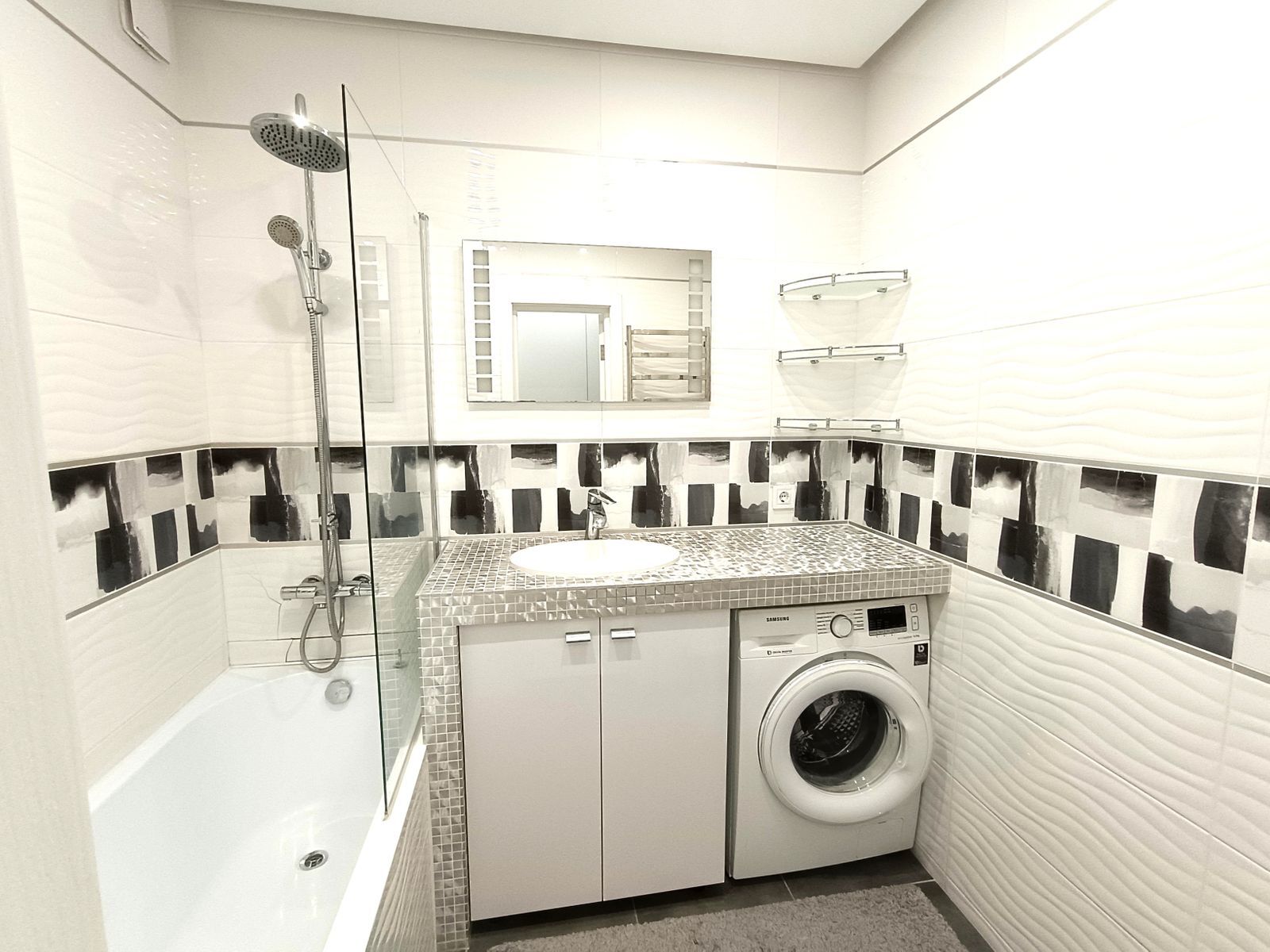 Аренда 3-комнатной квартиры 95 м², Сергея Данченко ул., 3