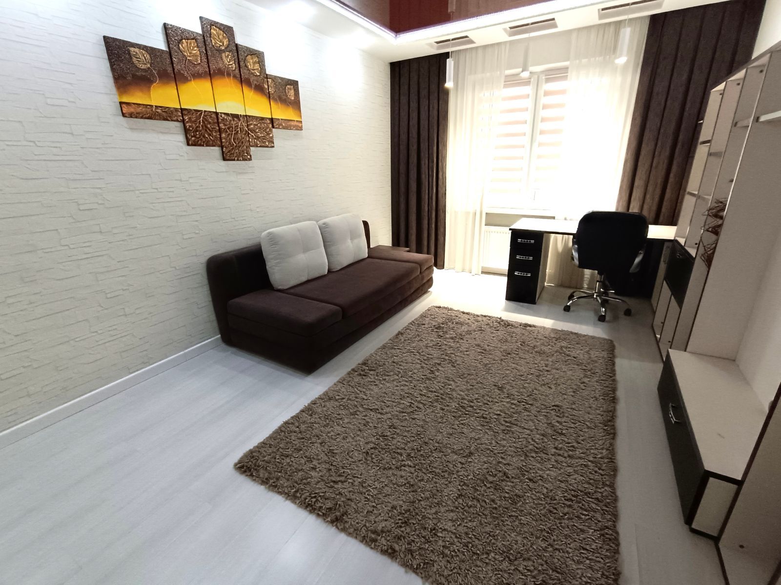 Аренда 3-комнатной квартиры 95 м², Сергея Данченко ул., 3