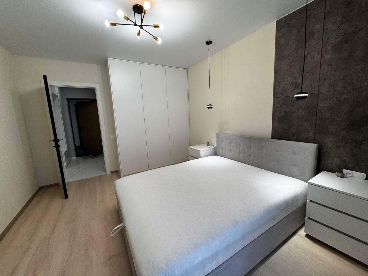 Продажа 1-комнатной квартиры 43 м², Михаила Максимовича ул.