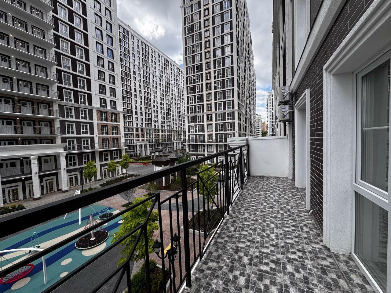 Продажа 1-комнатной квартиры 43 м², Михаила Максимовича ул.