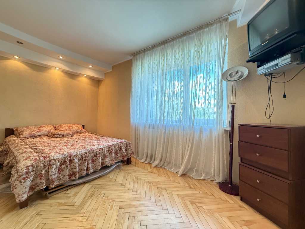 Оренда 2-кімнатної квартири 46 м², Дорогожицька вул., 15А