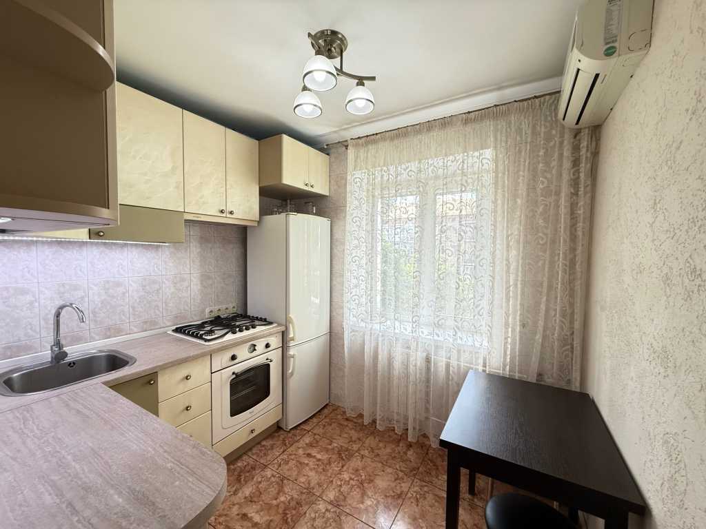 Оренда 2-кімнатної квартири 46 м², Дорогожицька вул., 15А