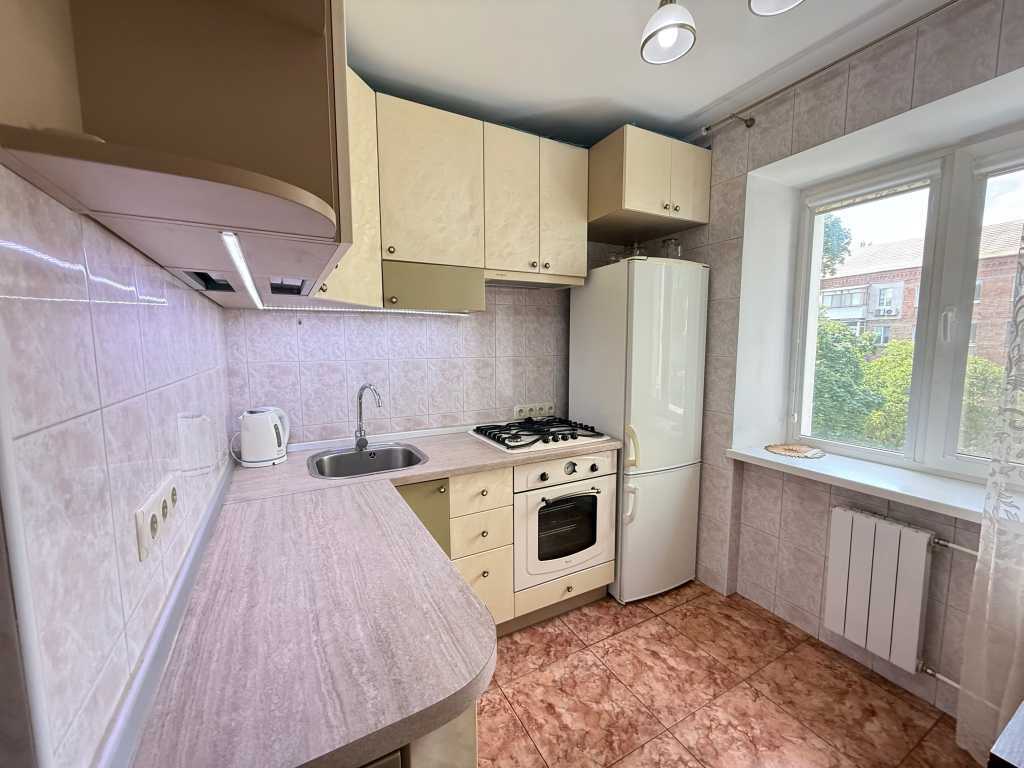 Оренда 2-кімнатної квартири 46 м², Дорогожицька вул., 15А