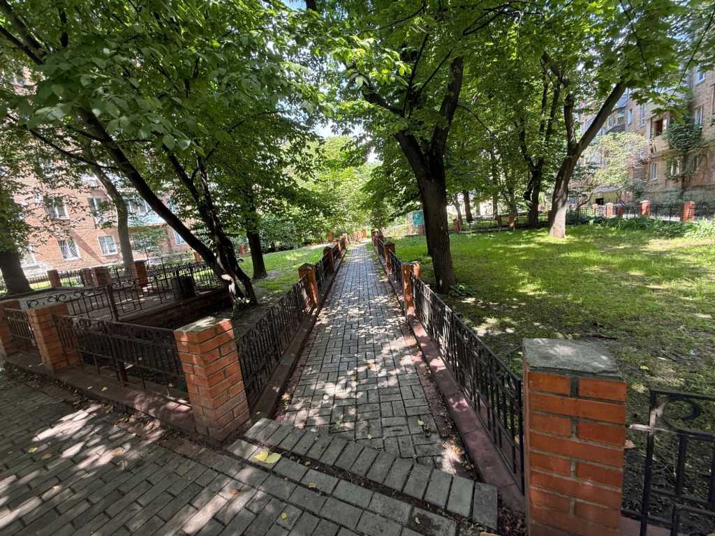 Оренда 2-кімнатної квартири 46 м², Дорогожицька вул., 15А