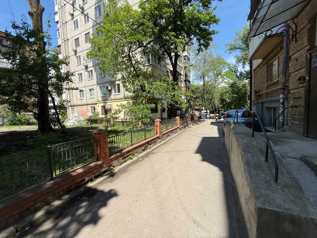 Оренда 2-кімнатної квартири 46 м², Дорогожицька вул., 15А