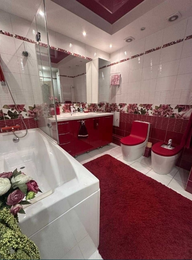 Продаж 2-кімнатної квартири 104 м², Ованеса Туманяна вул., 15А