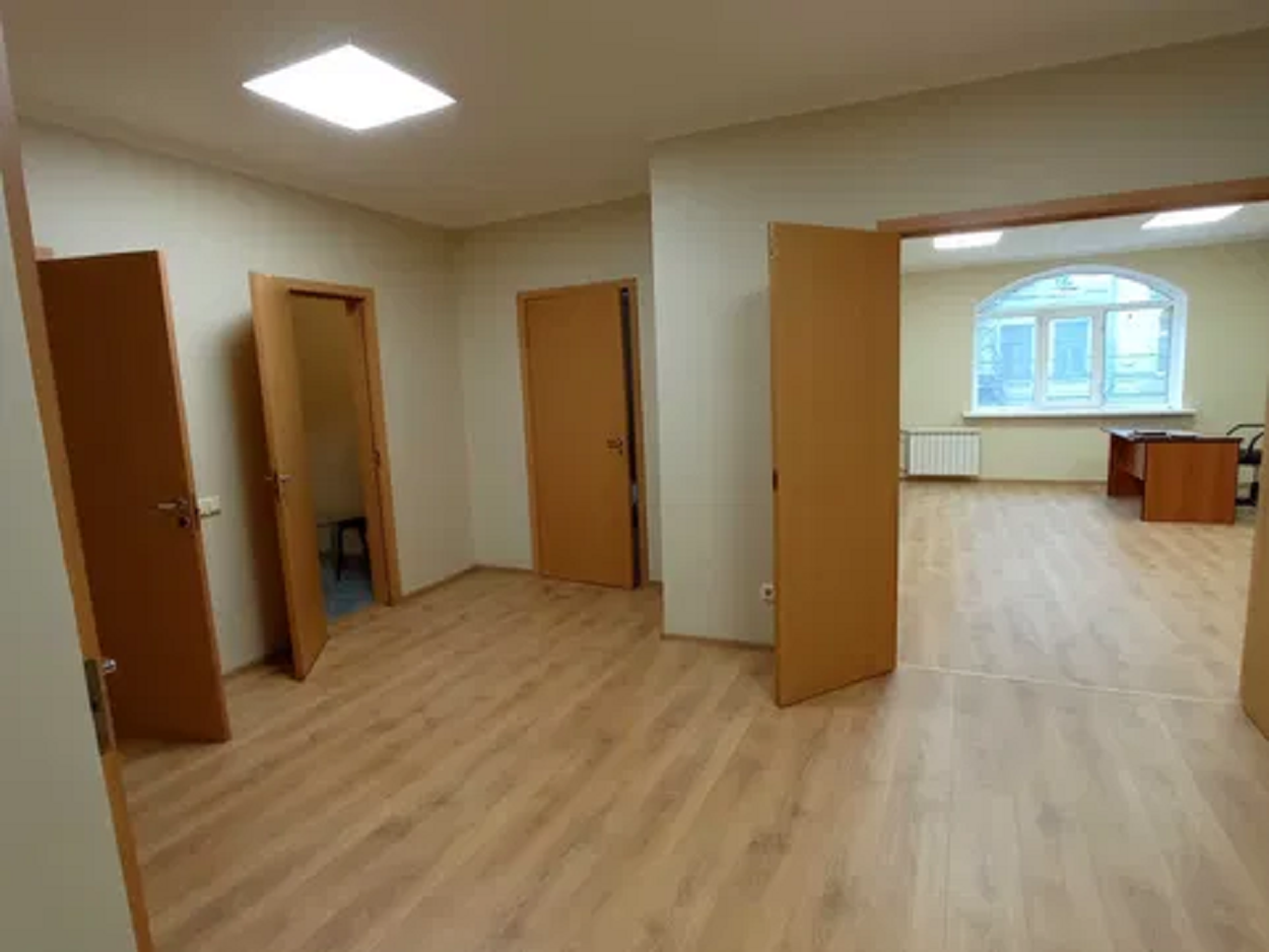 Оренда офісу 100 м², Межигірська вул., 28