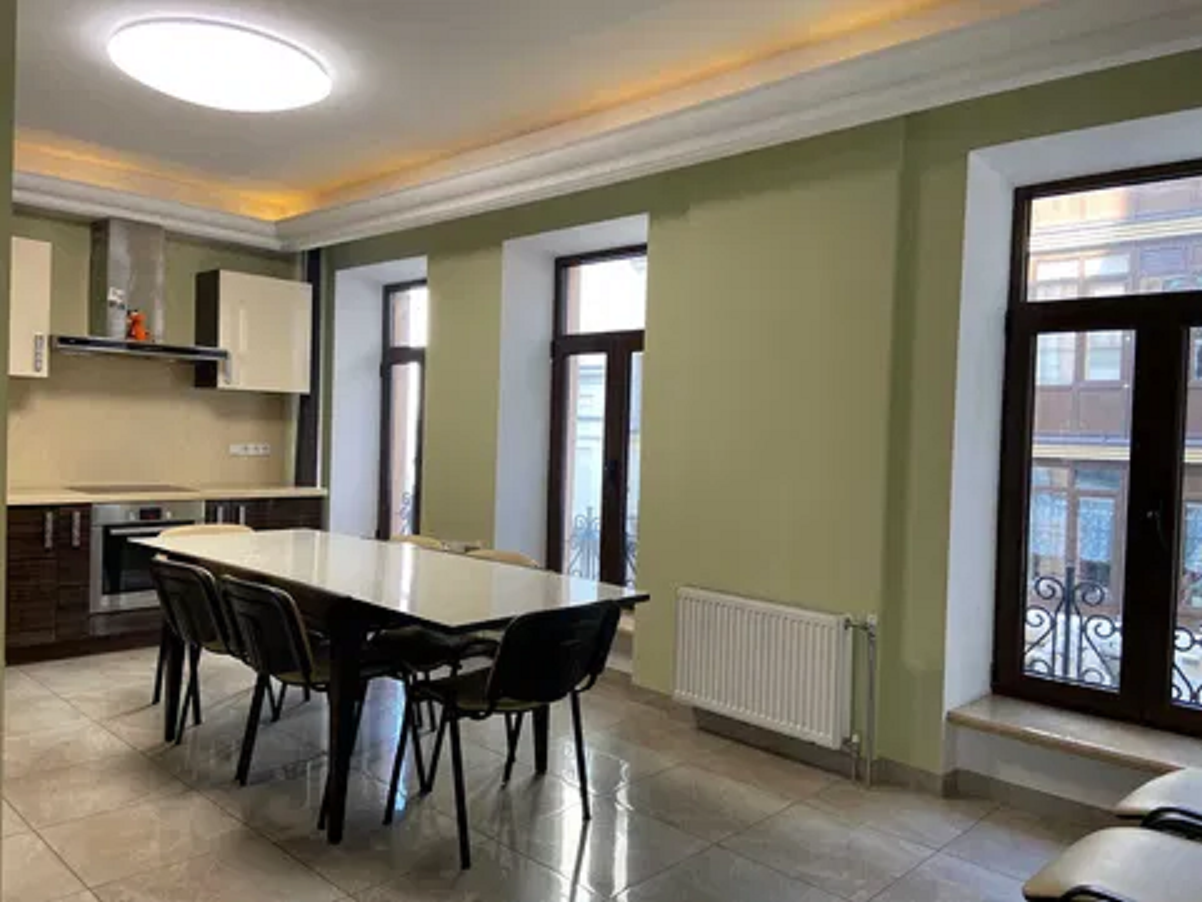 Оренда офісу 178 м², Воздвиженська вул., 10Б