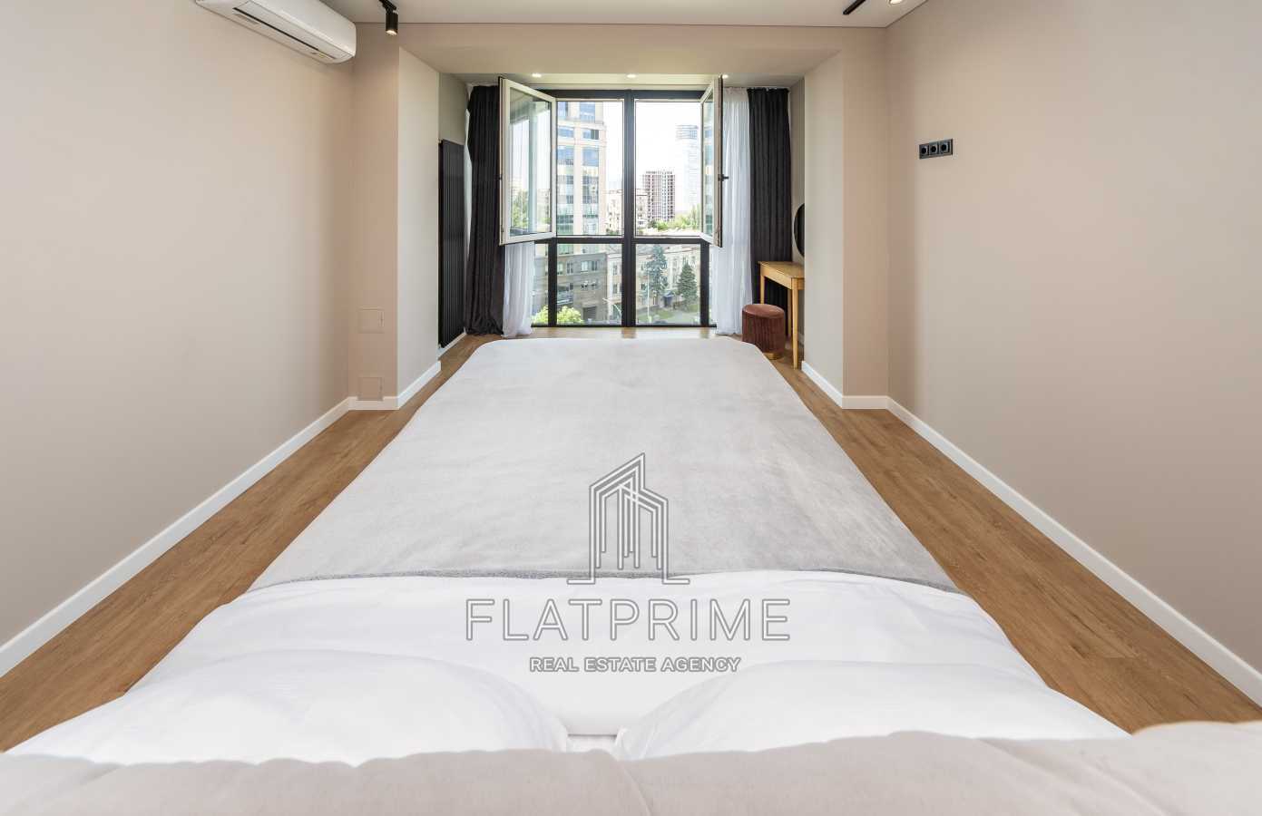 Продажа 2-комнатной квартиры 59.8 м², Суворова ул., 19