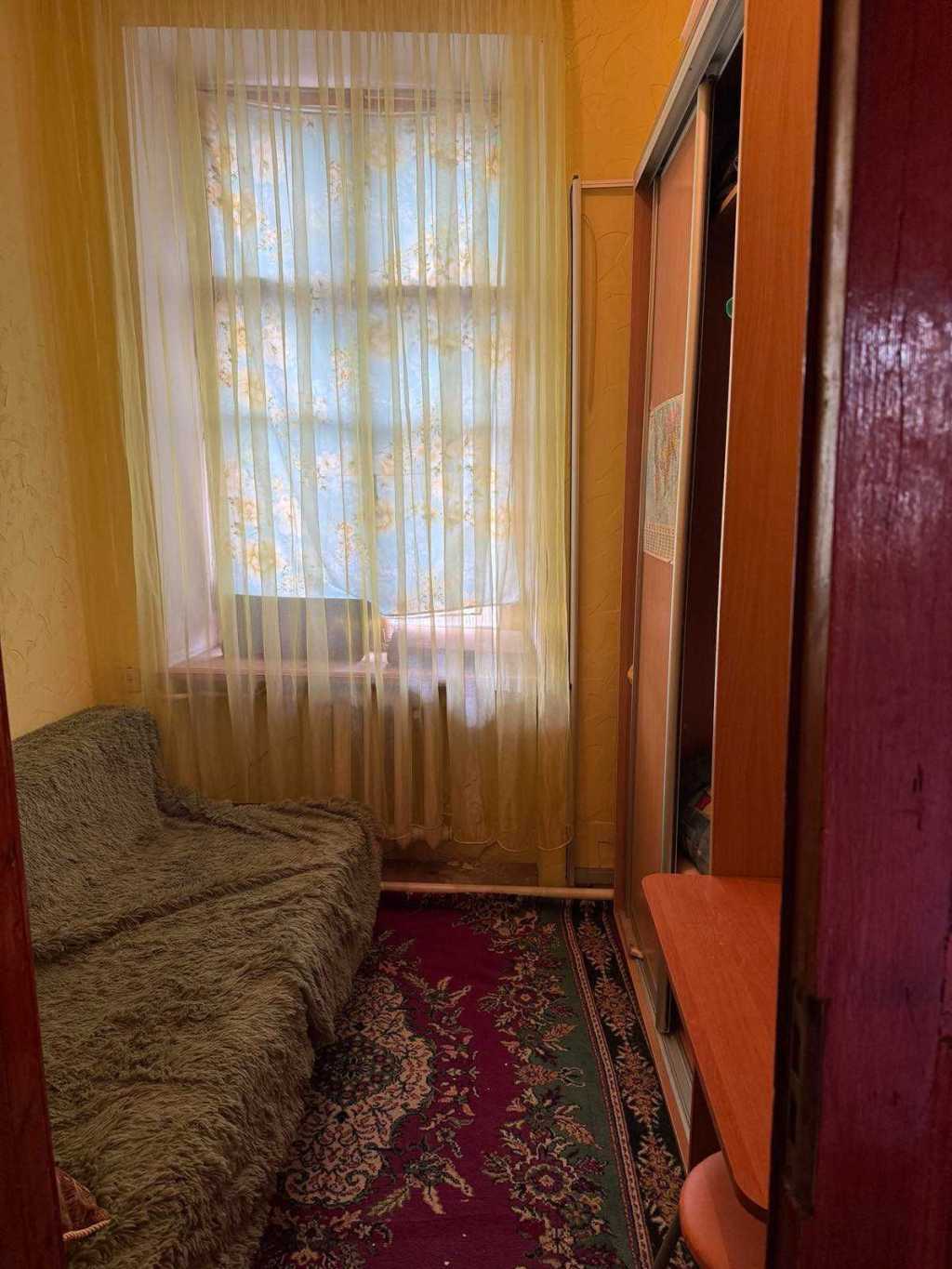 Продаж 3-кімнатної квартири 46 м², Канатная вул.