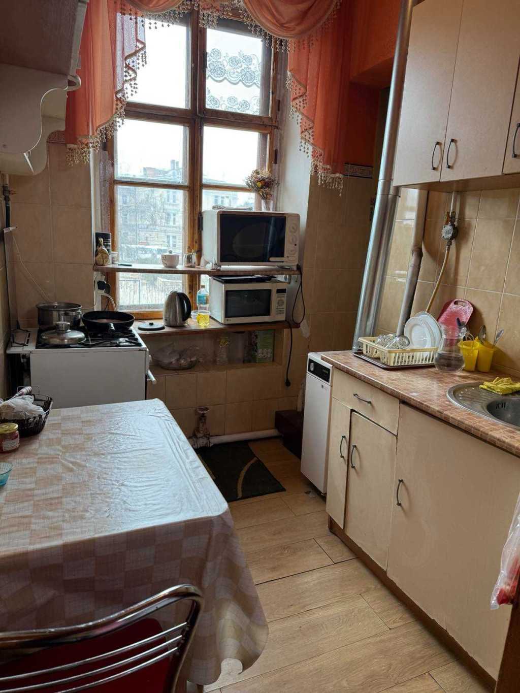Продаж 3-кімнатної квартири 46 м², Канатная вул.