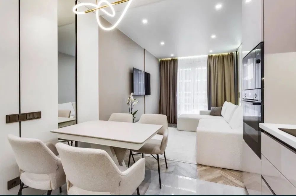 Продажа 2-комнатной квартиры 53 м², Александра Олеся ул.