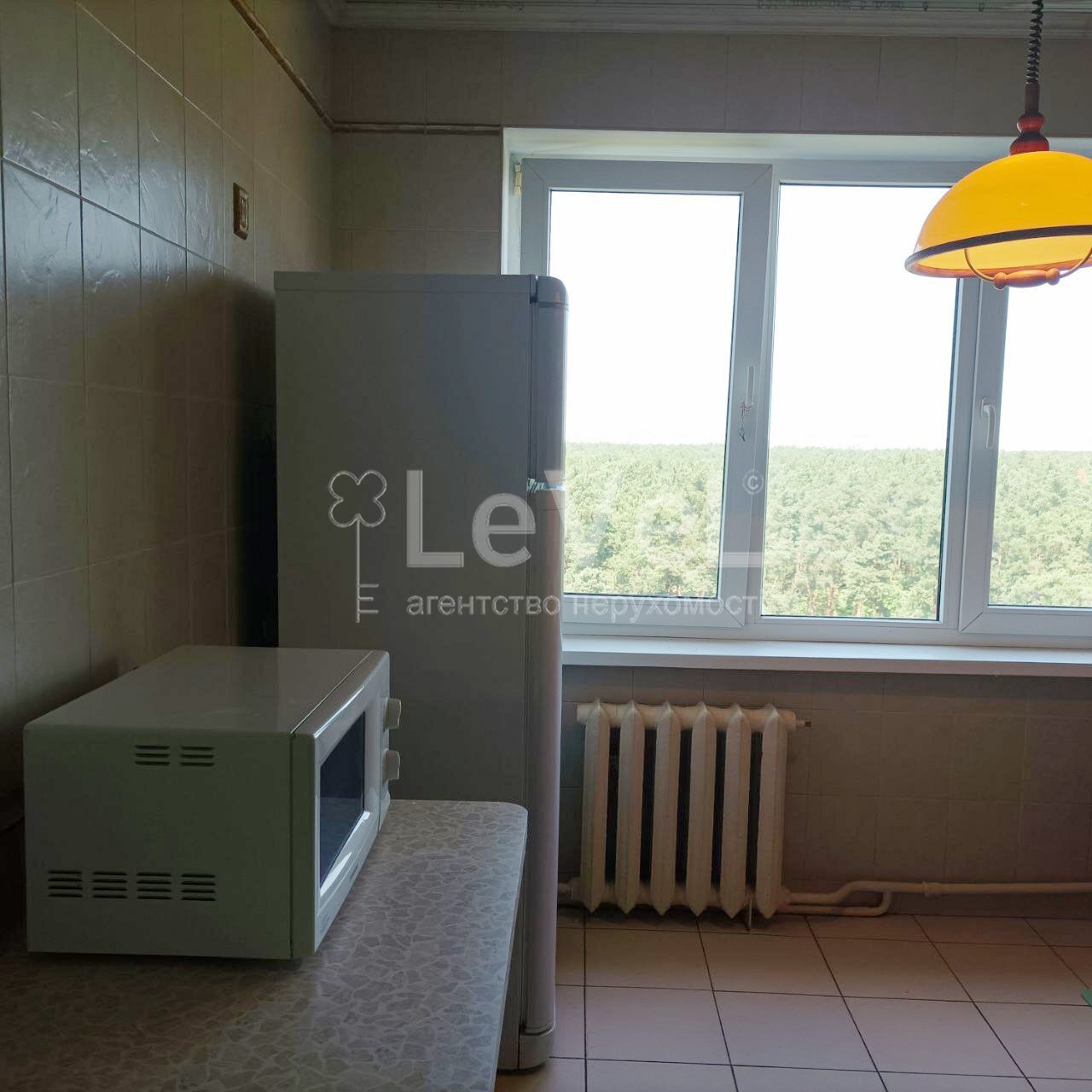 Продажа 3-комнатной квартиры 63 м², Деснянский пер., Лісовий масив. вул. Космонавта Поповича, буд. 4