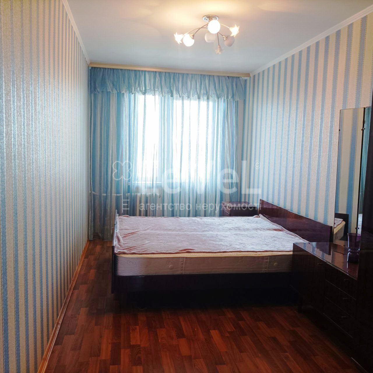 Продажа 3-комнатной квартиры 63 м², Деснянский пер., Лісовий масив. вул. Космонавта Поповича, буд. 4