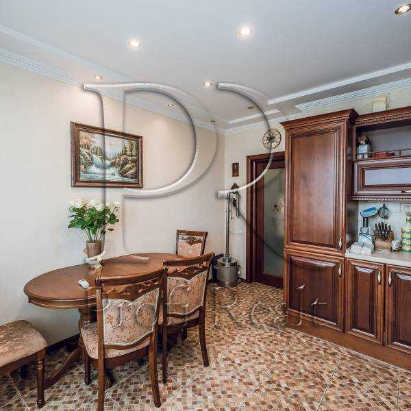 Продаж 1-кімнатної квартири 56 м², Урлівська вул., 11А