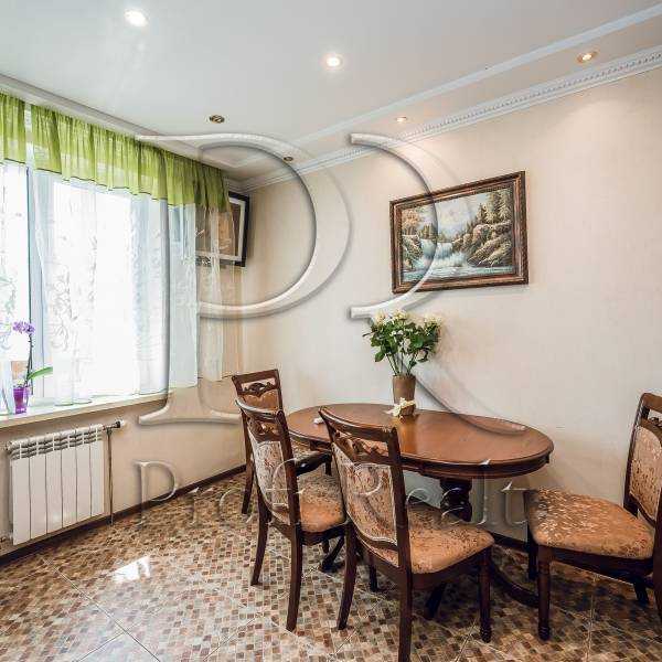 Продаж 1-кімнатної квартири 56 м², Урлівська вул., 11А