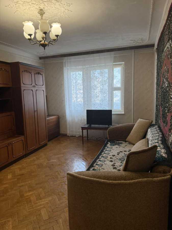 Аренда 2-комнатной квартиры 52 м², Тростянецкая ул., 3