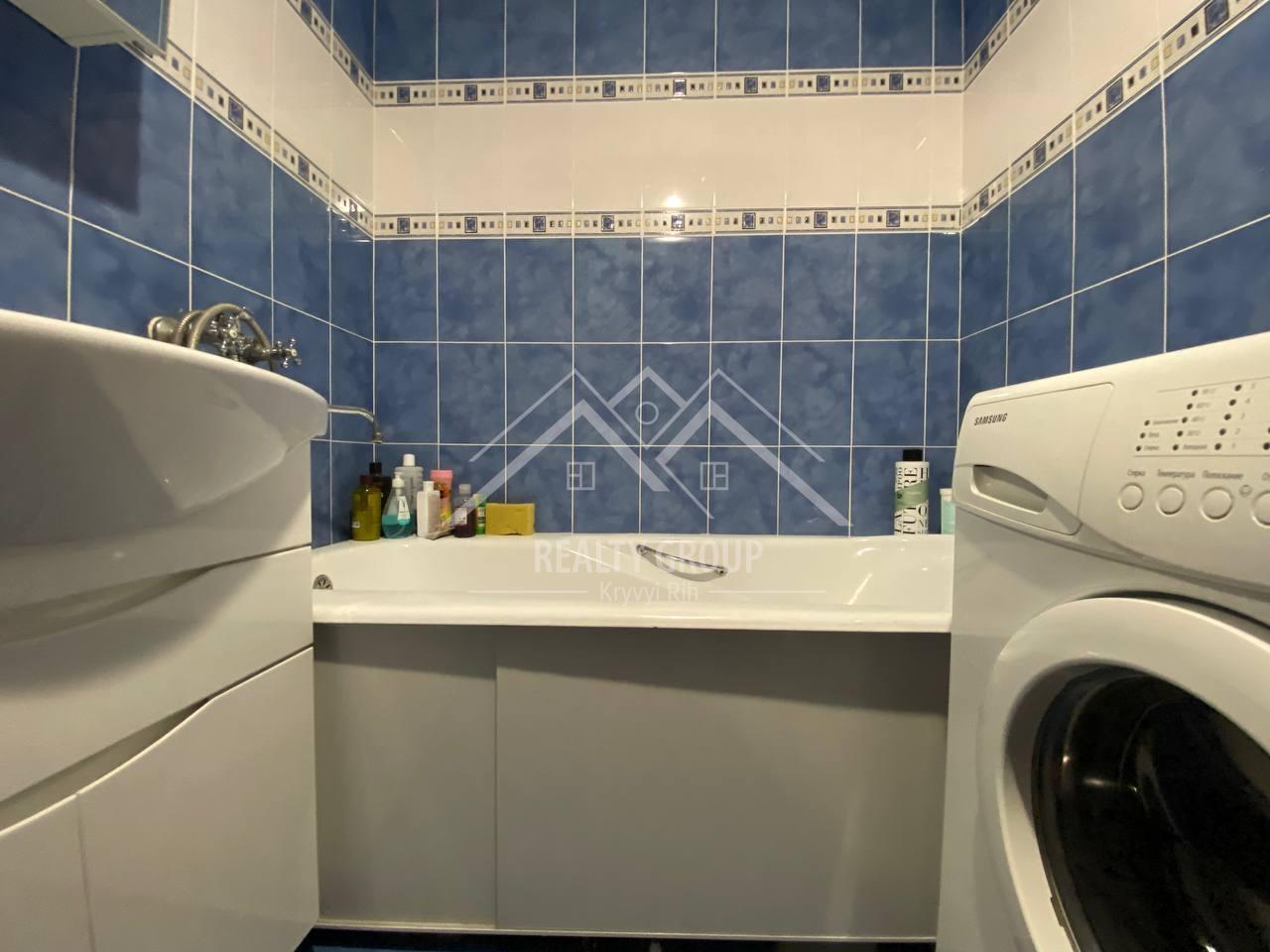 Продаж 3-кімнатної квартири 71 м², Лісового вул.