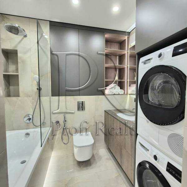 Продаж 2-кімнатної квартири 61 м², Олександра Олеся вул., 9