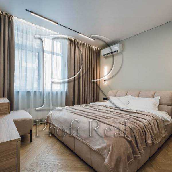 Продаж 2-кімнатної квартири 61 м², Олександра Олеся вул., 9