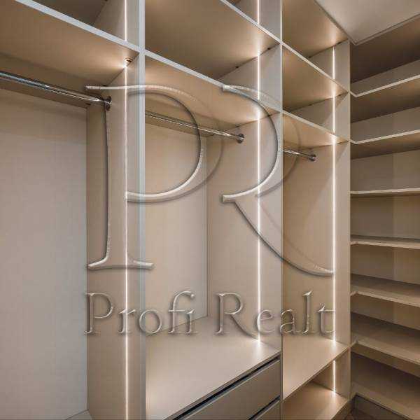Продаж 2-кімнатної квартири 61 м², Олександра Олеся вул., 9