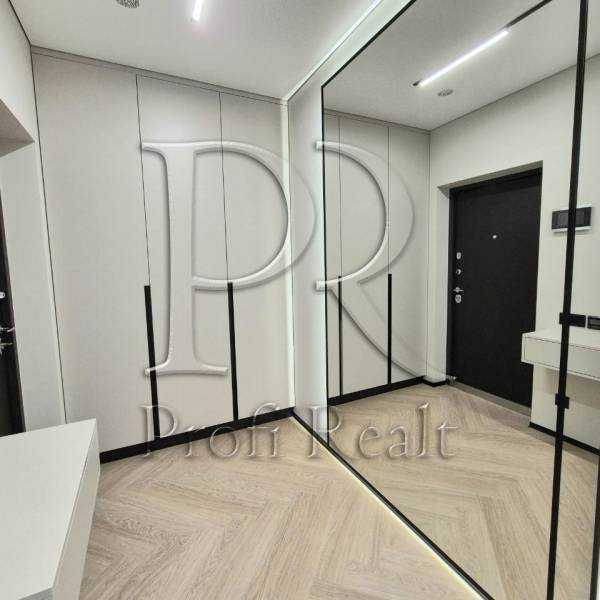 Продаж 2-кімнатної квартири 61 м², Олександра Олеся вул., 9