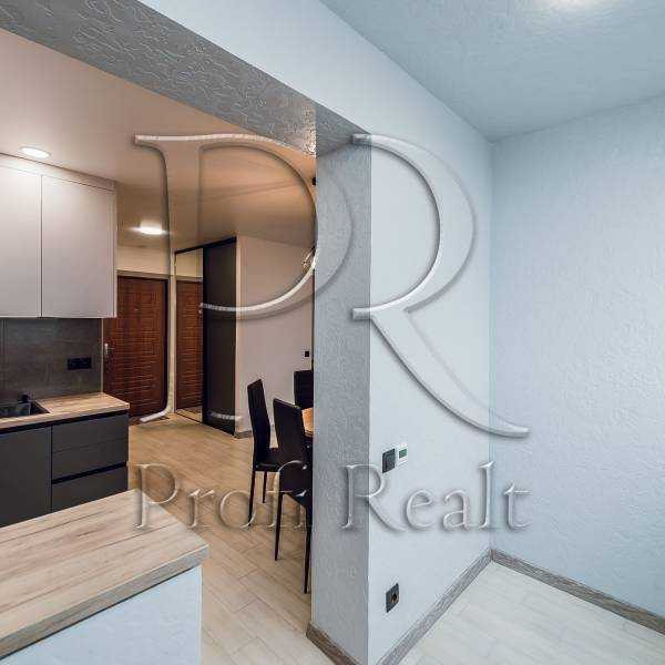 Продаж 1-кімнатної квартири 37 м², Доківська вул., 10 К1
