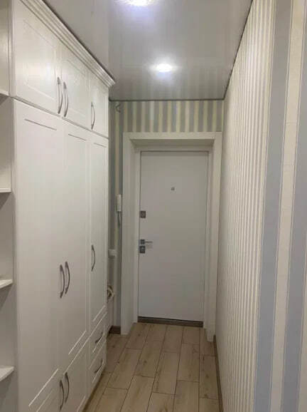 Продажа 2-комнатной квартиры 65 м², Интернационалистов ул.