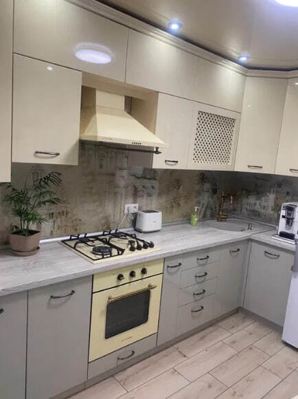 Продажа 2-комнатной квартиры 65 м², Интернационалистов ул.