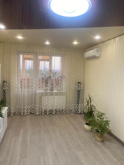 Продажа 2-комнатной квартиры 65 м², Интернационалистов ул.