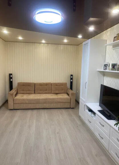 Продажа 2-комнатной квартиры 65 м², Интернационалистов ул.