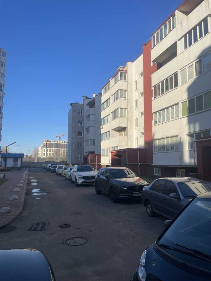 Продаж 1-кімнатної квартири 38.9 м², Єдності вул., 6