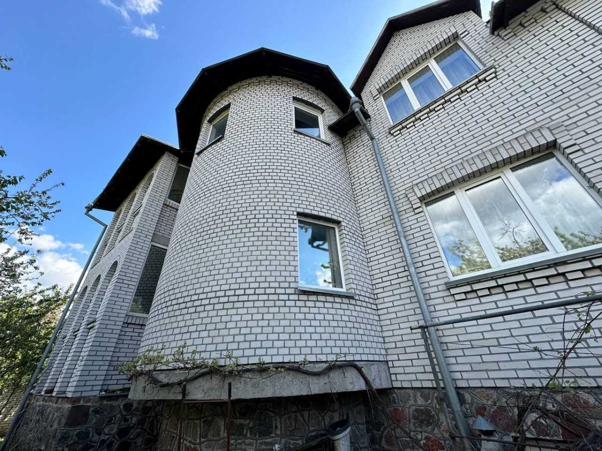 Продажа коттеджа 575.9 м², Цветочная ул., 3