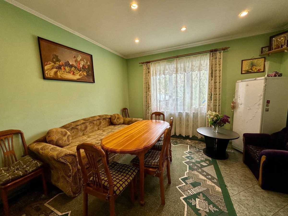 Продажа коттеджа 575.9 м², Цветочная ул., 3
