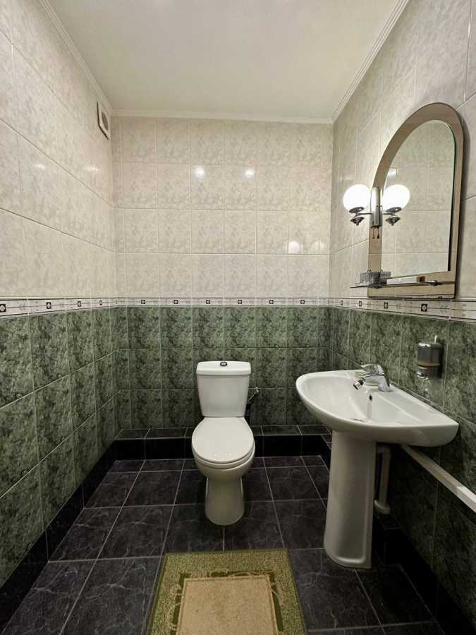 Продажа коттеджа 575.9 м², Цветочная ул., 3