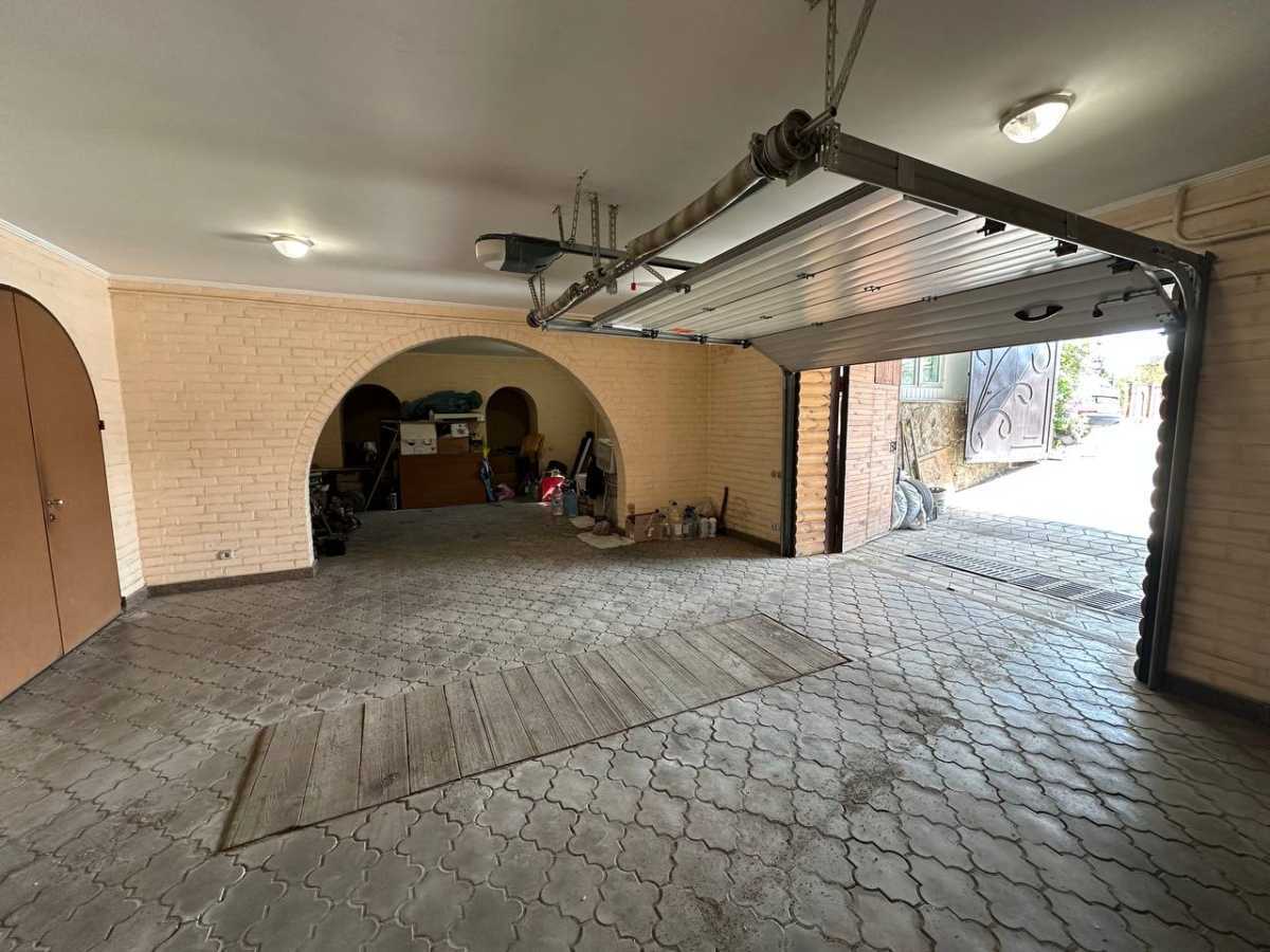 Продажа коттеджа 575.9 м², Цветочная ул., 3