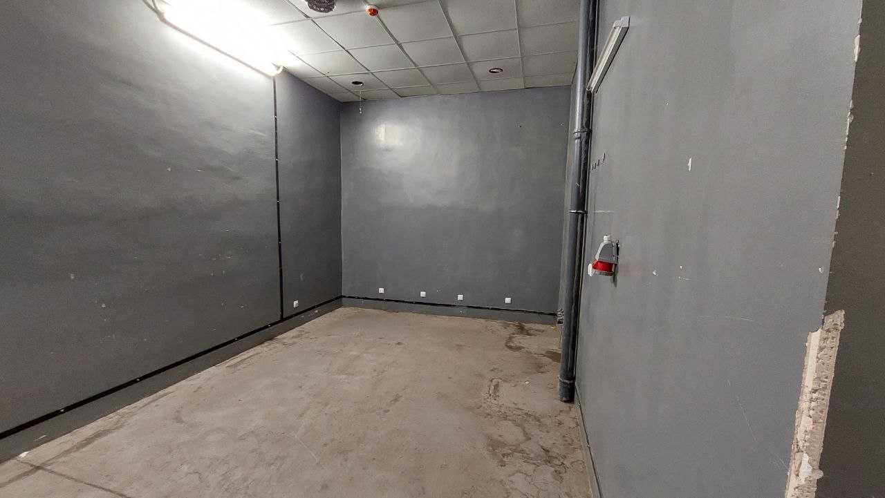 Продажа производственного помещения 2000 м², Ватутина ул.