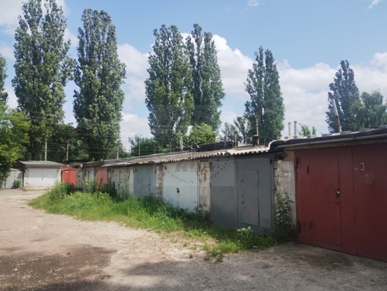 Продажа гаража 20.5 м², Василия Степанченко ул.