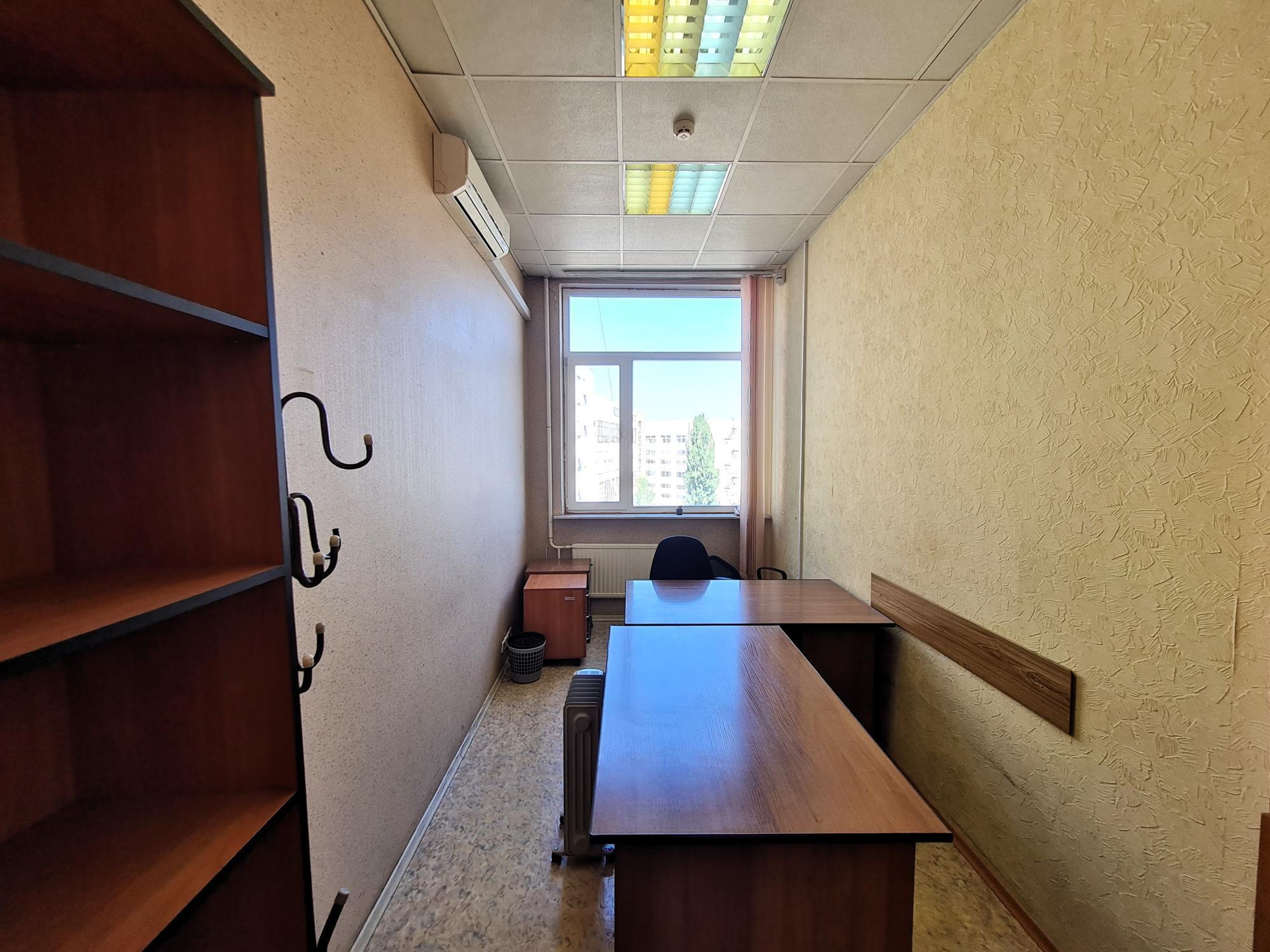 Оренда офісу 9.9 м², Кирилівська вул., 160/20